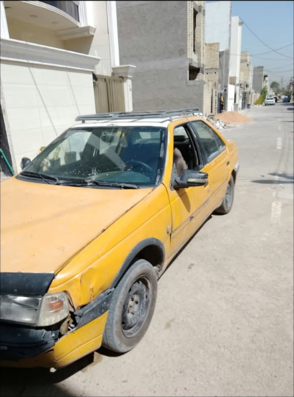 السلام عليكم اخواني الطيبين بيجو بارس موديل ١٠ رقم انكليزي غرامات كله جاهز تحويل ثاني يوم السياره بسمنه كير محرك جديد محرك جفته تجفيت درجه اولى صدر ٧٠ بل ميه السعر ١٥ ورقه وبيه مجال بسيط بغداد السيديه شارع اعداديه الصناعه *********** السياره تريد ترتيب الكشر
