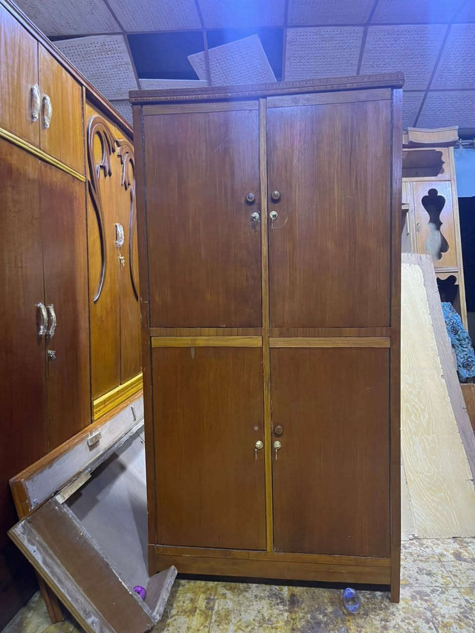 سلام عليكم كنتور بابين حطاطة مقطع السعر 125 المكان رمادي الملعب سوك سلاله ***********
