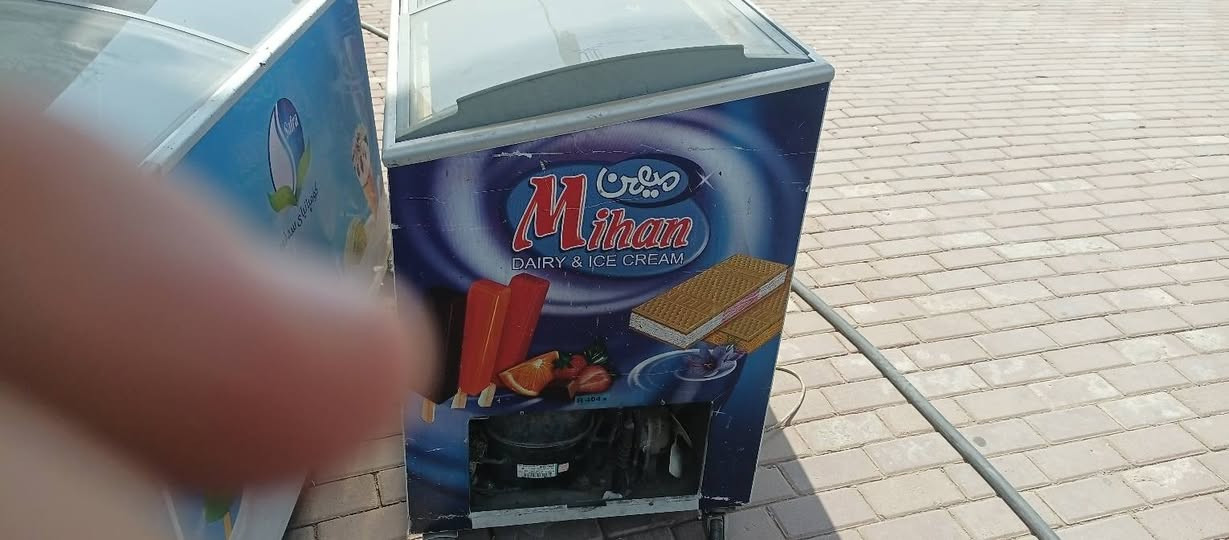 للبيع برادات اي استفسار يرجى اتصال بل رقم ,***********
