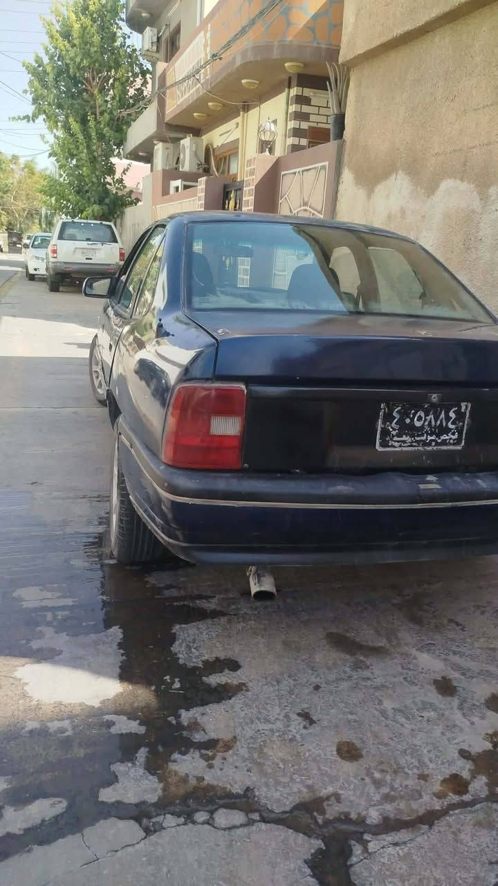 ەیئەم ئوپلە بوفڕوشتن فیکتڕایە سەنەویوو حاسیبەی بەشەڕت مەکینەی شانزەیە مودیلی 1991کە مەکینەی توزی بوخاڕی هەیە ییتڕ ماباقی بەشەڕت کاڕەبایو یشاڕەتو لایت عالیو ناسی بەشەڕت سعڕیشی 14گڵاو مامەلەشوین کەلاڕ ژمم.... ***********

