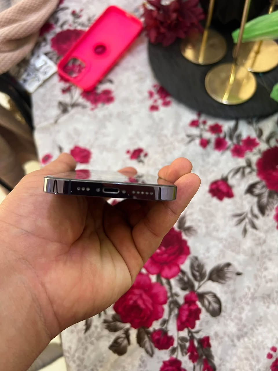 💜🔥 للبيع iPhone 14 Pro 256GB 🔥💜

💜 اللون: بنفسجي
💾 الذاكرة: 256GB
🔋 البطارية: 82%
📱 eSIM — بدون منفذ شريحة SIM
✨ الجهاز نظيف
🔧 ممفتح أبدًا وما مبدل بي أي قطعة
✅ الجهاز على حالته الأصلية

💰 السعر: 650 ألف قابل للتفاوض بالمعقول

📍 بغداد
📩 للجادين فقط، التواصل خاص
***********

الجهاز للفحص والتجربة 🤝
ايفون 14 برو مو برو ماكس
