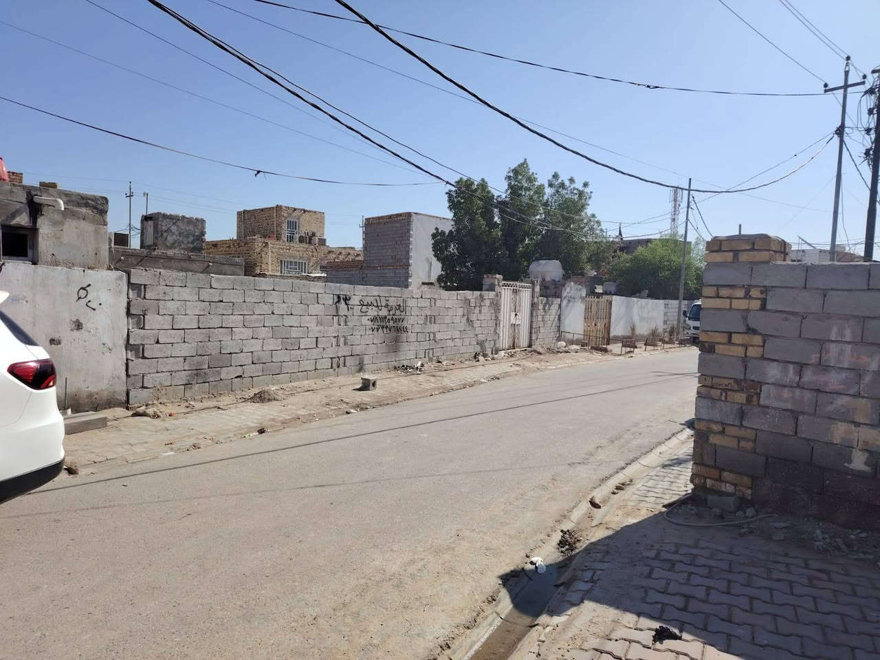 السلام عليكم عرصتين للبيع المساحه 300
والثانيه 200
حي الامين مقابيل حسينيه مالك الاشتر
نزلت سيد حسين الميالي للانشائيه عمود 617
تبعد عن الشارع العام 200متر شارع تبليط مقرنص خدمات ماي اساله كهرباء مجاري تصريف مياه امطار
للاستفسار عل الرقم وبي واتساب 
***********/
***********/مكلف بلنشر
