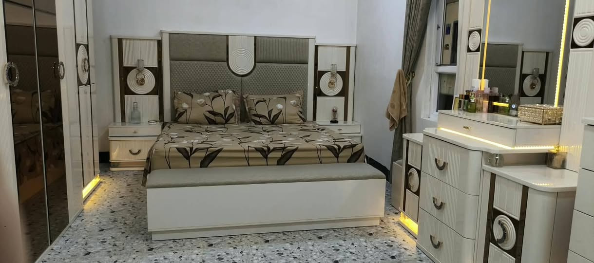 غرفه نوم نفرين للبيع السعر على خاص او على رقم الهاتف ***********
