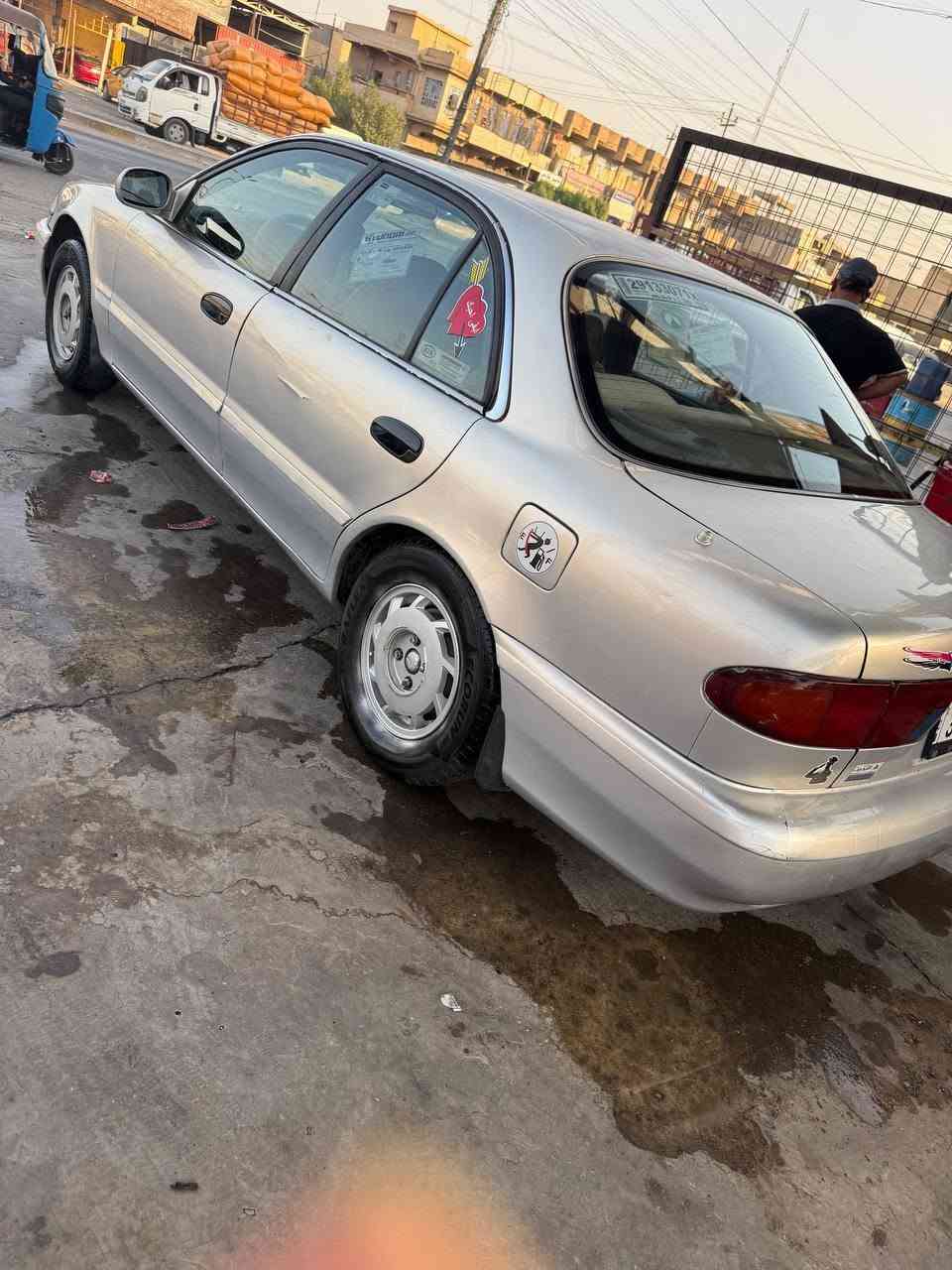 السلام عليكم سياره سوناتا موديل 94 كير محرك خير من الله تبريد شغال صدرهه خير من الله هزه جديده سنويه جديده رقم بغداد سياره مصبوغه حزام بدون اي ضربه عنوان بغداد العبيدي الاتصال ***********
