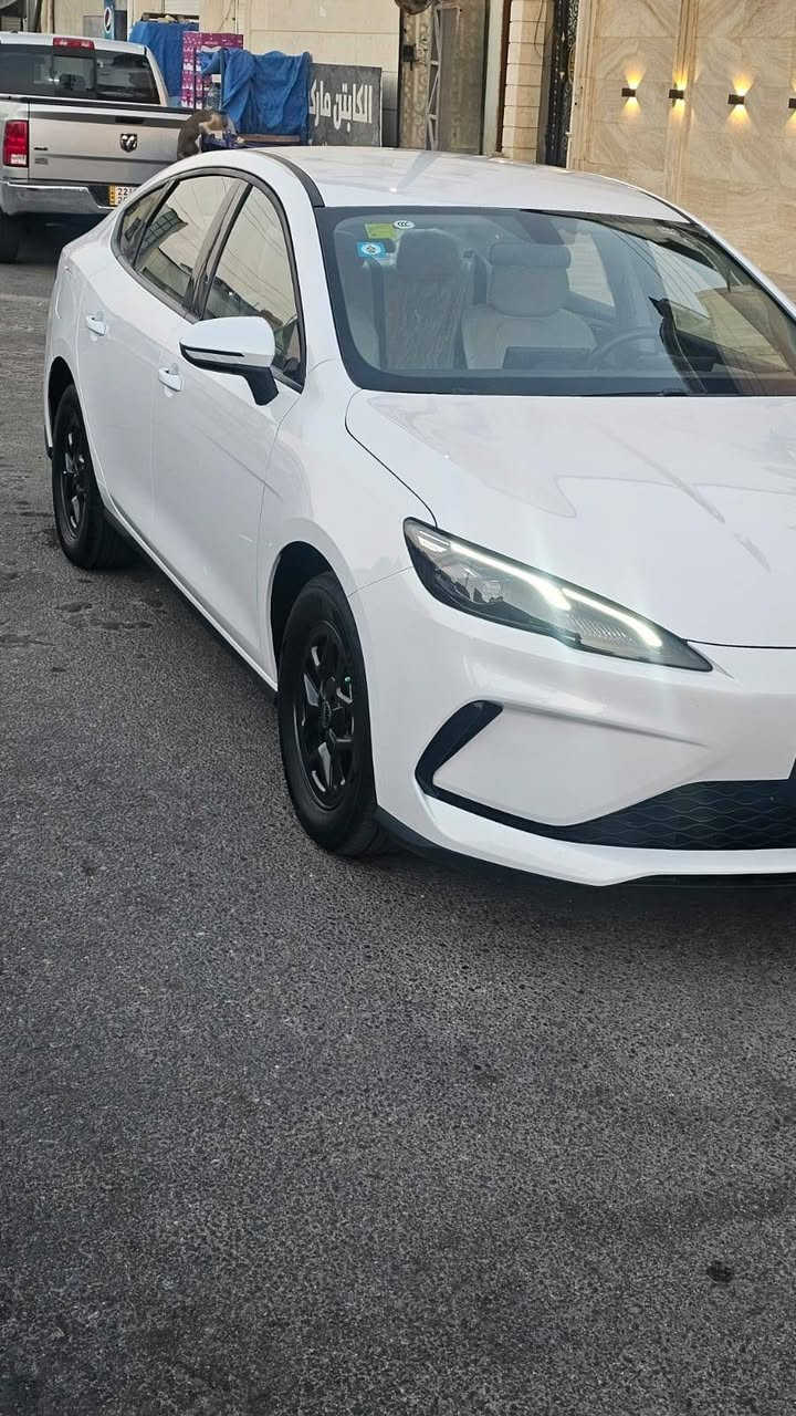 سيل 5 BYD
رقم : بصره تحويل ثاني يوم
مديل : 2025
كفاله : عامه 
داخل: ابيض 
ماشيه: هايبرد : 23,000
السعر : 127 $ وبيه مجال 
رقم النقال: ***********
العنوان : البصره
