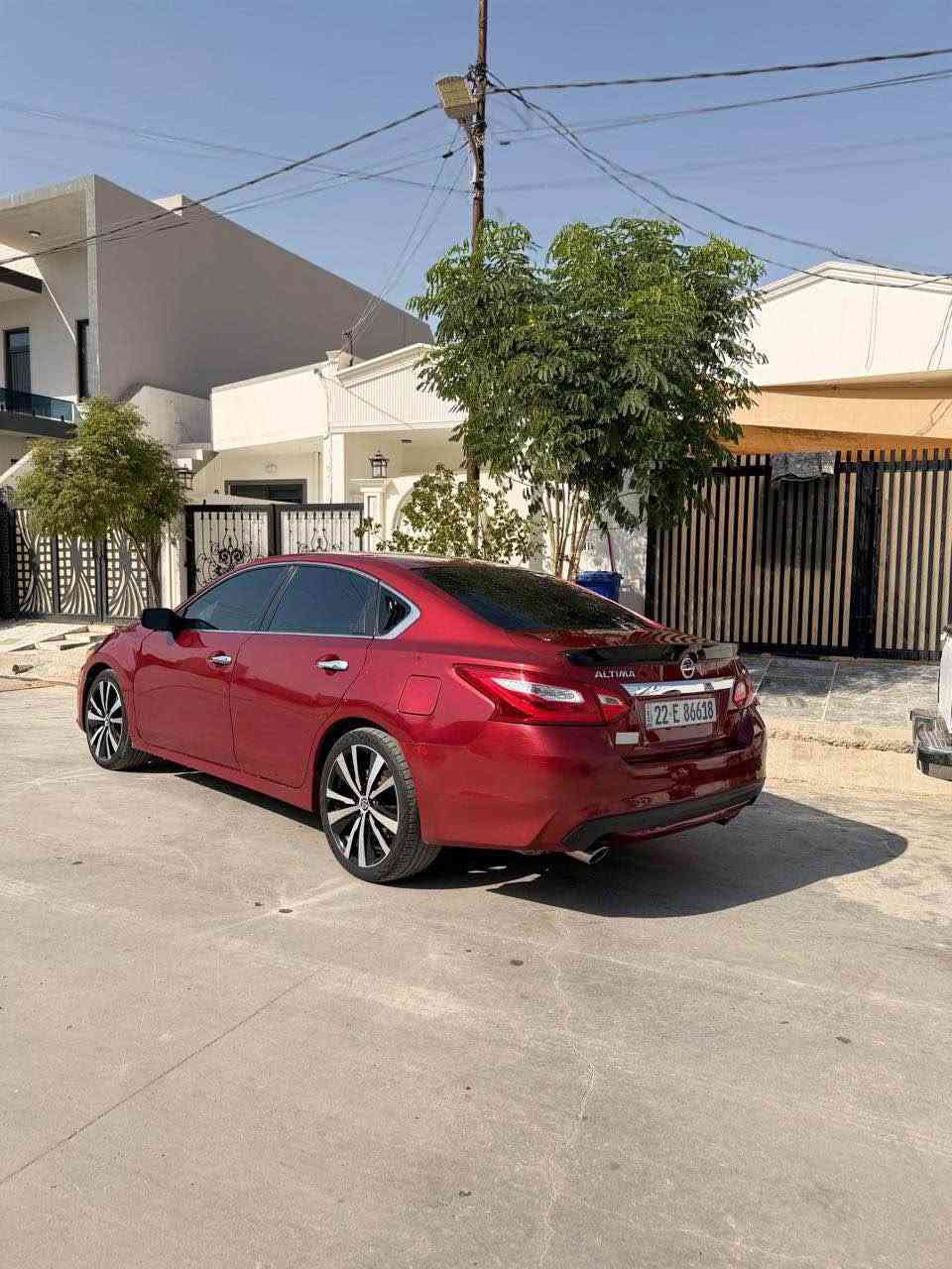 نيسان ئەڵتیما ٢٠١٦sv
6پارچەی بۆیاغه ناوی نەگرتوەیەک 
٦قطعة صبغ بدون دواخل بجم خلف کبس
گێڕومەکیەی بەشەرت 
كير محرك شرط
سەنەوی تا٢٠٢٨
کۆبۆنی بەنزینی لەگەڵە
سەیارەکە تابڵێی جوان و بێکێشەیە
سعری٩٤مەجالێکی کەم
***********ژ.م كركوك, العراق

نص مكتوب في الصور:
- 12:34
- Messenger
- BidHistory.org
- Enter VIN &
- Get Report
- EpicVIN
- Autos & Vehicles