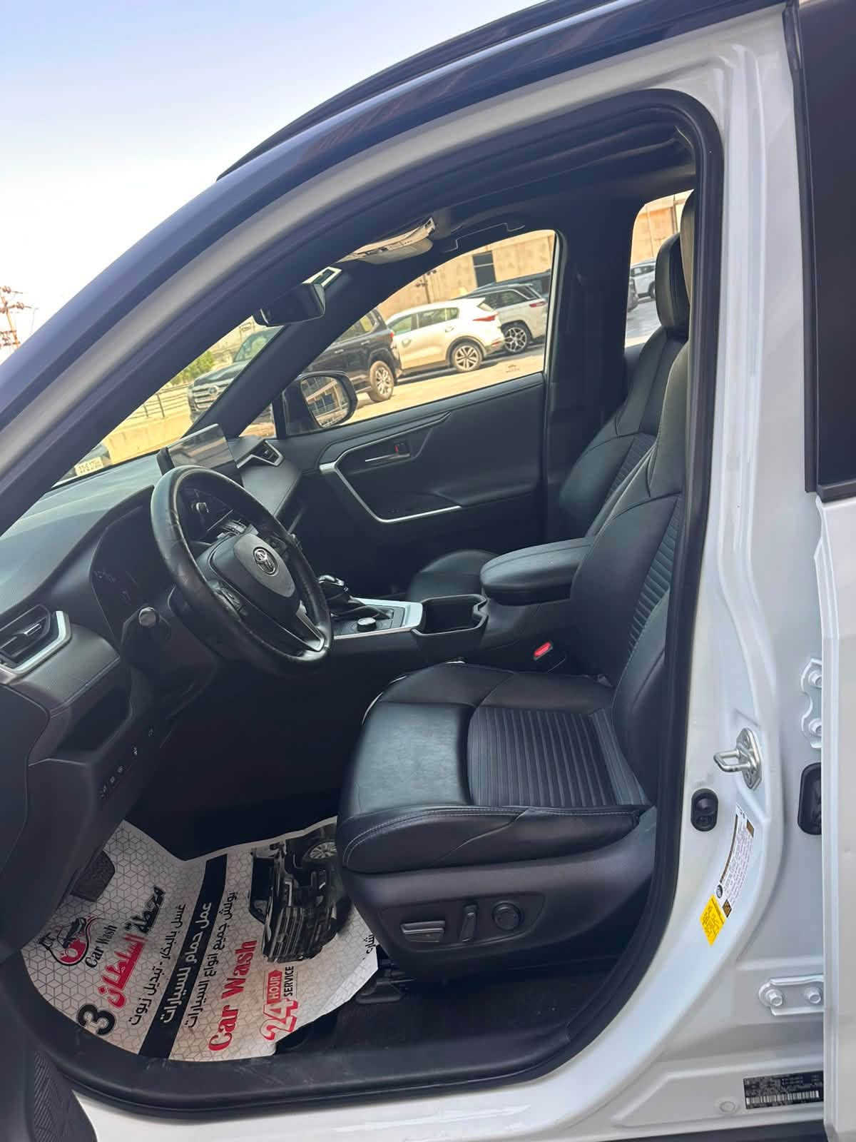 السلام عليكم اخوان
تو كلر Toyoata Rav4 hybird XSE 2023
المواصفات
1-بصمه ابواب
2-بصمه
3-فول تحكم ستيرن
4- تدفئة استيرن 
5-تدفئة كشنات
6-تبريد قطعتين
7- وضعيات قيادة
8-سايد بريك بصمة
9-ويل گب كروم
10-دخول ذكي
11-فتحه
12-باب خلفي كهرباء
رقم الشاصي jtme6rfv0pd537448
رقم بغداد الجديد هزه جديده كبل اتحول 
السياره ماشيه 28 الف ميل
السعر:230$ وبيه مجال
حادث السياره موجود بلمنشور وصار بيه صبغ جاملغ خلف السائق
صور السونار موجوده  
الموقع السياره : بغداد مجمع بوابة العراق
للاستفسار ***********
