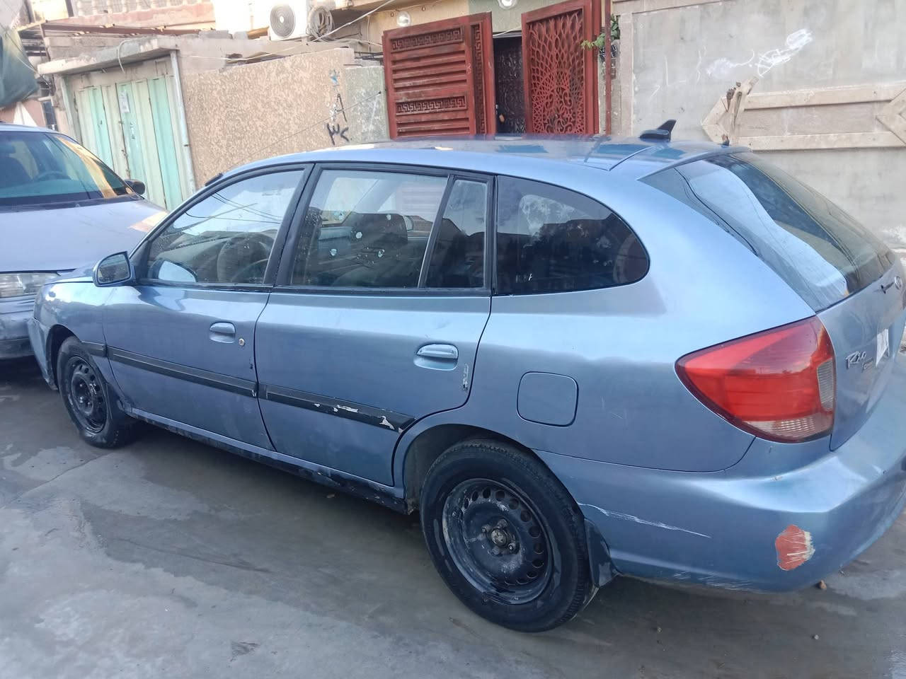 كيا ريو 2005
گير عادي شرط التحويل  محرك وگير شرط بيها ضربة بلبچم موصل حي السماح ***********
