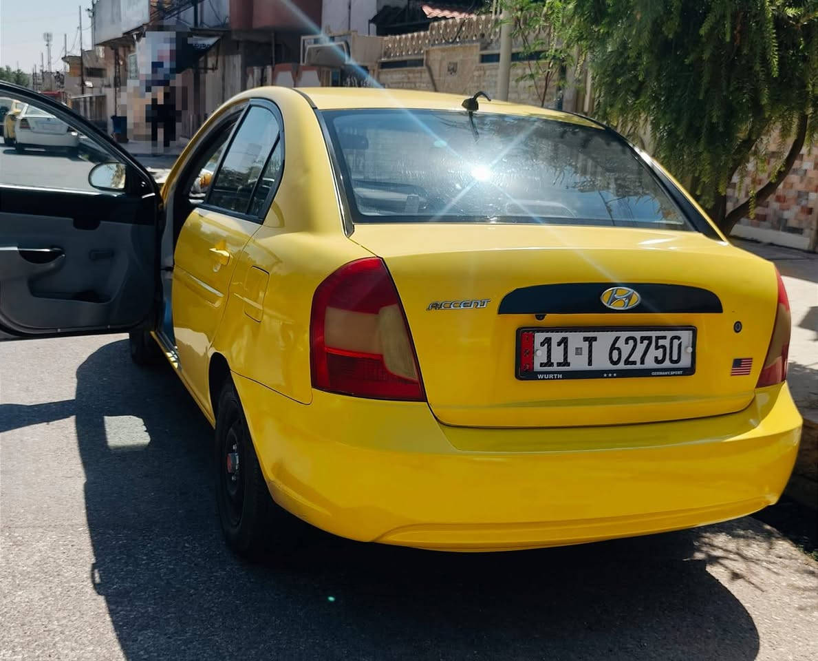 أكسنت امريكي 2009
ضررها جاملغ تبديل بدون دواخل

رقمها بغداد مسطرة الشرعي بالموصل 

بيها كابون ماستر

محرك 16 شرط وكير شرط

هيئة وغرامة صفر

السعر ٨٣ وبيها مجال 

الاتصال (***********) 
            (***********)

