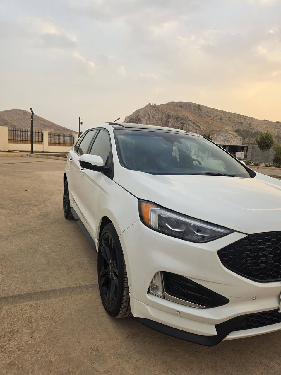 فورد ايدج Ford Edge ST 2020
فول مواصفات ST اعلى فئة
محرك ٦ سلندر، ٢.٧ توين توربو
٣٣٥ هورس باور
مواصفات :
بانوراما
اتو بارك
صندوق ركل
لايتات دبل عدسة
كشن خزن
كشن تبريد
كشن هيتر
دبل اكسل
كير اتوماتيك، عادي ، سبورت
گیر ماوس
تبريد قطعتين
رادار امامي و خلفي
اوتو ستوب
نقطة عمياء
تحديد مسار
بريك بصمه
دبل اكسل
بصمه
تحديد سرعة
لايت ليد
مانع انزلاق
ماشي ٦٥ الف ميل
الضرر : جملغ السكن صبغ و داخل الدوسية صبغ، البابين مبدل نفس اللون بلادي
ارباكات سليمة و مال سقف مرجع بلادي
رقم الشاصي موجود داخل الصور

📮السعر :178 

للتواصل
***********
***********

 فۆرد ئيدج   2020  ST  
فول مواسەفات
٦ پستۆن، ٢.٧ توین تۆربۆ 
٣٣٥ هۆرس پاوەر

پانۆراما
ئۆتۆپارک
سندوق شاپ
کوشن خەزن
کوشن سارد
کوشن گەرم
لایت دەبڵ عەدەسە
ده بل اكسل
بصمه
رادار
ئۆتۆ ستوب
خەتی جادە
ئاوينه رادار
حساسی دواوە
كوشن كاره با
تبريد مركزى
گێر ئۆتۆماتک+ سپۆرت + عادی
دژەخلیسک
٦٥ هەزار میل ڕۆشتووە
چەمەلەغی سەکن لەگەڵ ناو دۆسیە بۆیاخە، هەردوو دەرگا گۆڕاوە بە بیلادی هەمان ڕەنگ
ئێرباگی شانەکانی بە بیلادی دانراوەتەوە

📮نرخ :: ١٧٨

ژمارەی مۆبایل:
 ***********
***********
