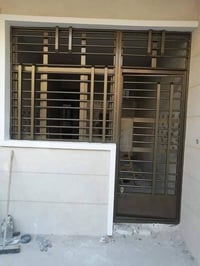 صبغ شبابيك • صبغ بيبان • سعار زينة