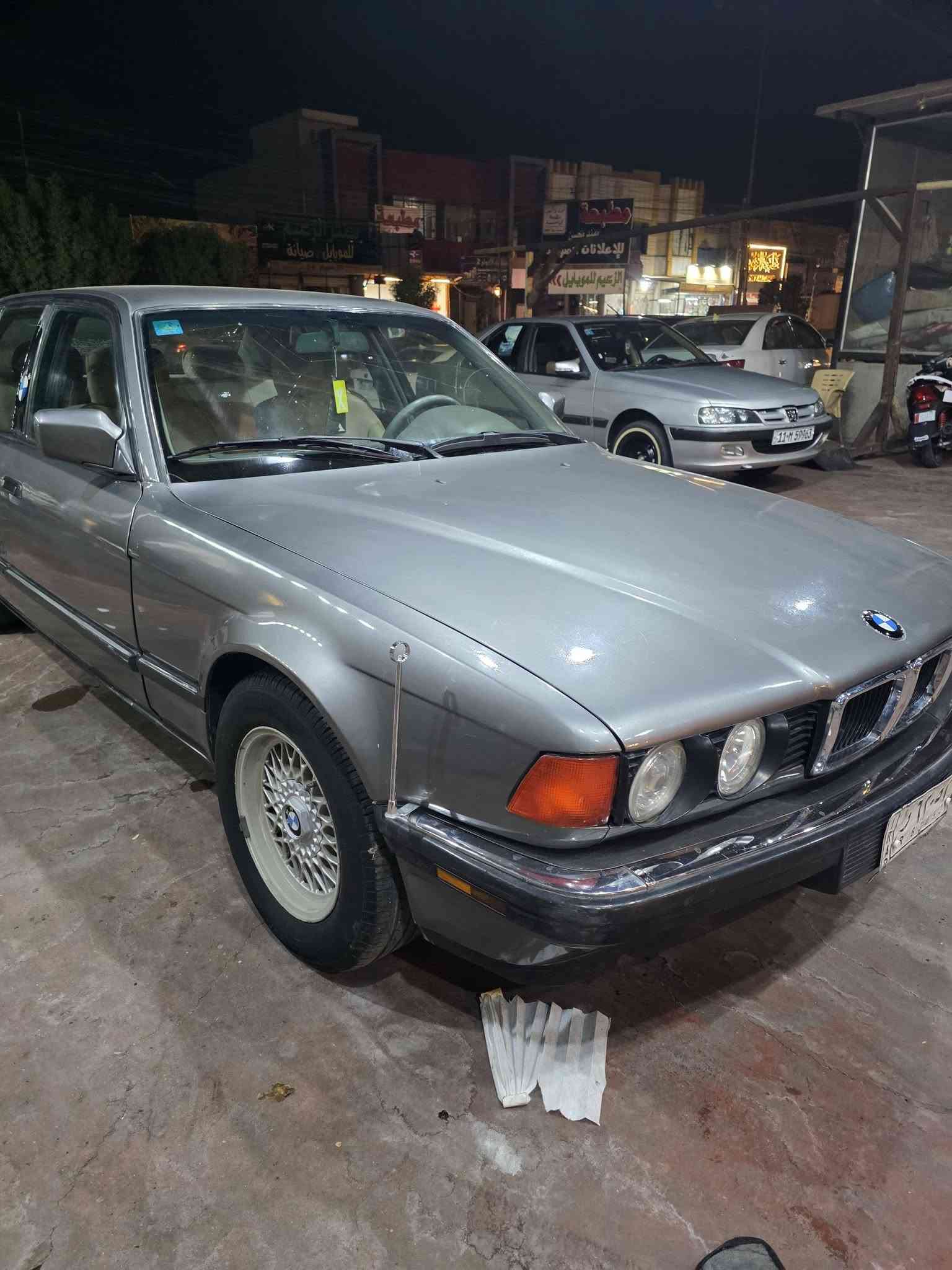 للبيع ✨BMW 730 V8 ✨
فول اوتو موديل94✅ 
 بخ جماليه مصبوغه اول صبغه✅
تبريد تدفئه قطعتين شرط ✅
بجم عريض ✅
دبل جكمجه✅
كشنات دبل كهرباء ✅
مري دبل كهرباء✅
جامات 4 كهرباء✅
محرك 8 شرط كير شرط بعدهن جدد مال حاويه✅
حماوه ثابته اقل من النص ✅
طخم تايرات جديد✅
✅ABSشغال
سنتر لوك ✅ 
كابون بانزين ✅
بدون خياس✅
صاج بلادي مو لزك ✅
مكفوله  والكص✅
✨فول السياره✨
الاضفات
1_منضومة زنون اصليه عالي ناصي رماش اساور
2_شاشه ذكيه+كامره خلفيه
3_اسبير اضافي عدا اسبير السياره الاصلي

سعر السيارة 55 ورقة وبيه مجال بسيط

رقمي ***********

