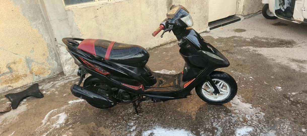 دراجة ماگس عدله بلاديه برغي ما مفتوح بيهة مكينه ناعمه صارلهة 5 اشهر نازله  رمبه يعني جيب اي فيتر ابالگ وفحص   كاملاه من كلشي نكرة سلف سعر 650 وبيهة مجال للشراي فقط دراجه خير من الله 
الاتصال *********** .مكان بغداد منطقة المعلمين قرب مرگز الشام
