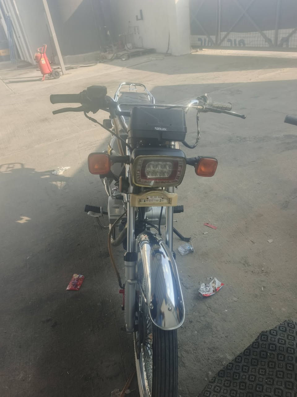 ماطور سولنك موديل 24 فول نضافه مكينه كبس منفيس اصلي كهربائيات شغال سعر 650 وبي مجال واتساب *********** مكاني اربيل زيتون
