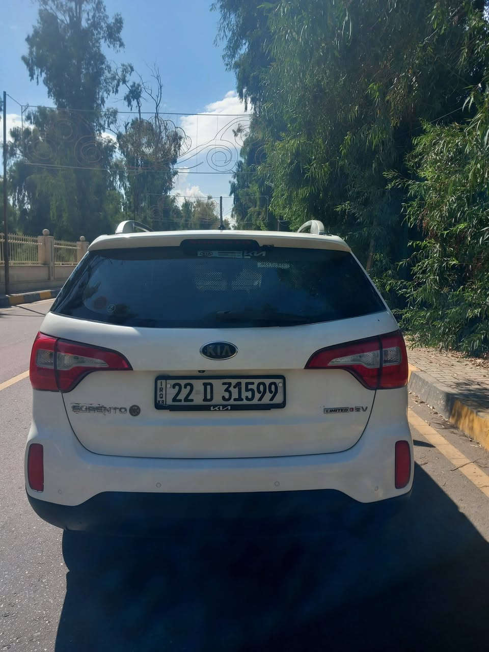 سورنتو موديل ١٣شكل 15فول ماعد بصمه محرك ٦بي نفخ سبب الصبغ احزام ابيع عام وبيها شضايه مالتحرير خفيفه بدون داخل فقط شضيه وحده داخل سنوية باسمي إلى ٣٠ كاربون بانزين بيها كير شرط سعر 115● ***********● *********** كورك بي وتساب الموصل الايمن.يرهم مروس قلاب سكاني كرموي يكون نظيف
