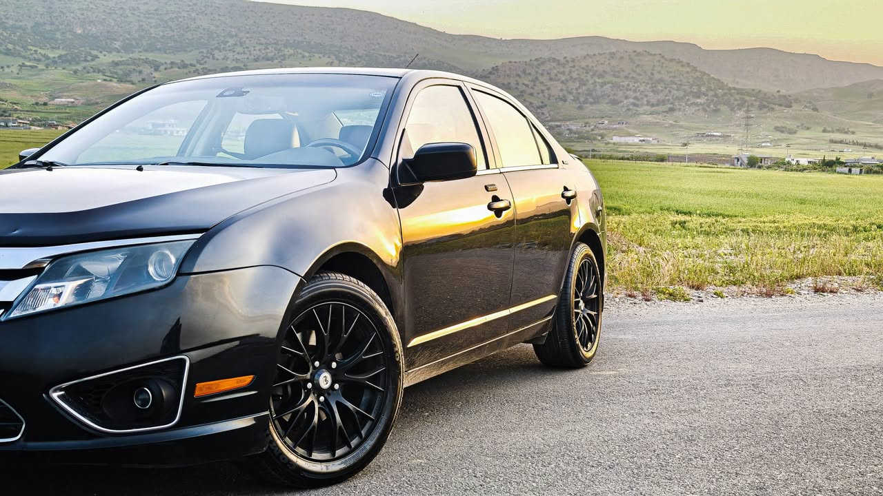 🚘 فورد فيوجن Ford Fusion 2012 SEL Limited 🇺🇸

🏁 الموديل: 2012 SEL Limited

🔧 المحرك: 2.5 لتر، بدون توربو — مرغوب واقتصادي

📍 اللوحة: سليمانية، سنوية جديدة

💯 المواصفات: فول فول فول 🔞

✨ المواصفات والتجهيزات:
1️⃣ 4 جامات كهرباء

2️⃣ صندوق كهرباء

3️⃣ سقف سلايد

4️⃣ مقاعد جلد كاملة

5️⃣ 12 سماعة

6️⃣ شاشة كبيرة أصلية

7️⃣ سماعات Sony

8️⃣ مونيتور ونظام سوفتوير أصلي

9️⃣ محدد سرعة

🔟 تلفونات، حساس گراج وحساسات ركن

1️⃣1️⃣ GPS ونظام خرائط

1️⃣2️⃣ تحكم حرارة وتبريد منفصل إلكتروني

1️⃣3️⃣ المقعدين الأماميين تدفئة كاملة

1️⃣4️⃣ إنارة داخلية 7 ألوان RGB

1️⃣5️⃣ مراية وسطية وجانبية ضد الفول

1️⃣6️⃣ جامات حساسة للمطر أوتوماتيك

1️⃣7️⃣ ويلكاب أسود سبورت + تايرات سبورت جديدة

1️⃣8️⃣ نظام Traction + گير قوي

1️⃣9️⃣ گير أوتوماتيك

2️⃣0️⃣ كرسي السائق والراكب الأمامي كهرباء + ستاير كاملة كهرباء

2️⃣1️⃣ كود باب

2️⃣2️⃣ رادار خلفي

2️⃣3️⃣ كاميرا خلفية

📝 ملاحظة:

فقط باب السكن الخلفي بيه صبغة قطعة وحدة، ومعاه قطعتين خفيف على الجوانب يم الباب، والباقي على حالته.

🔧 المكينة والگير على الشرط.

💵 السعر: 10,200$

💰 يعادل تقريباً 15,606,000 دينار عراقي

📌 بسعر السوق: 102 ورقه

🤝 أكو مجال بسيط للتفاوض للجادين.

☎️ للاستفسار والاتصالعل واتساب:

***********
