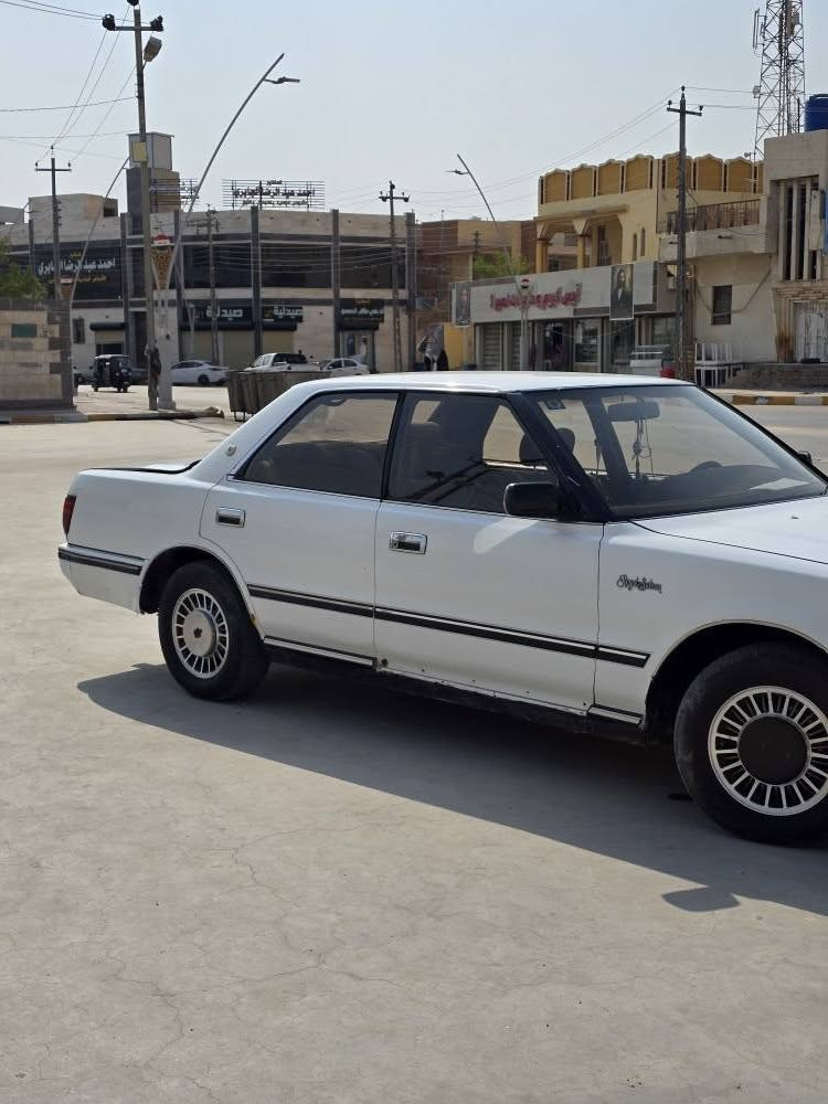 للبيع تيوتا هارتوب موديل 1991 مكفوله من القص ونقل الجثة السياره محرك كير تبريد نعمه من الله كهربائيات كامله 
رقم جديد ذي قار دولي سنوية ما ساقطة 
السياره نضيفه فقط تحتاج ترتيبات بسيطه للداخل عنوان السياره ناصرية سوق الشيوخ 
السعر ٤٠ ورقه وبيه مجال للطيبين 
للاسفسار الاتصال على الرقم *********** ناصرية, ذي قار
