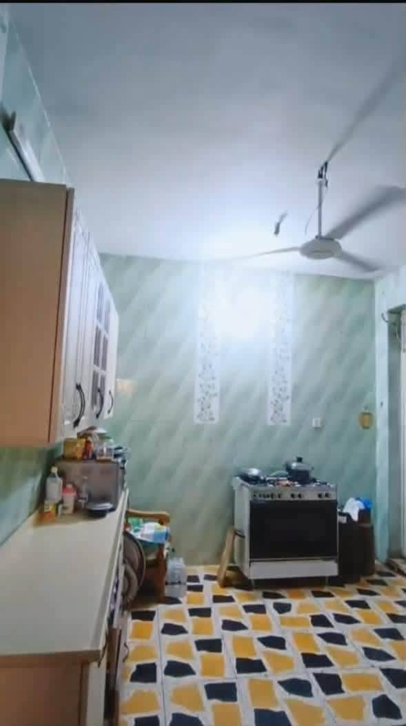 للبيع بيت 60م طابق ونص زراعي كفاءات الصحة فرع اسواق حسين الدراجي  
السعر 58وبي مجال
التواصل ***********
