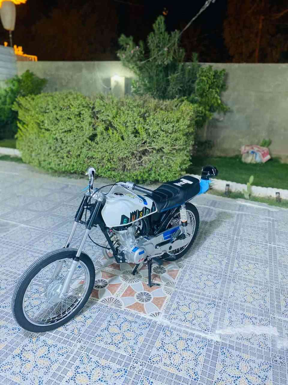 دراجه للبيع مديل 27 شاصيهة تعمير جديد قبل شهرين من معمره دراجه خير من الله تجي وتشوف مكاني حله جبله رقمي *********** لسعر 750
