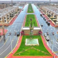 بسم الله الرحمن الرحيم  يوجود بيت في مجمع النرجس فئه B مؤثث للأيجار   ...