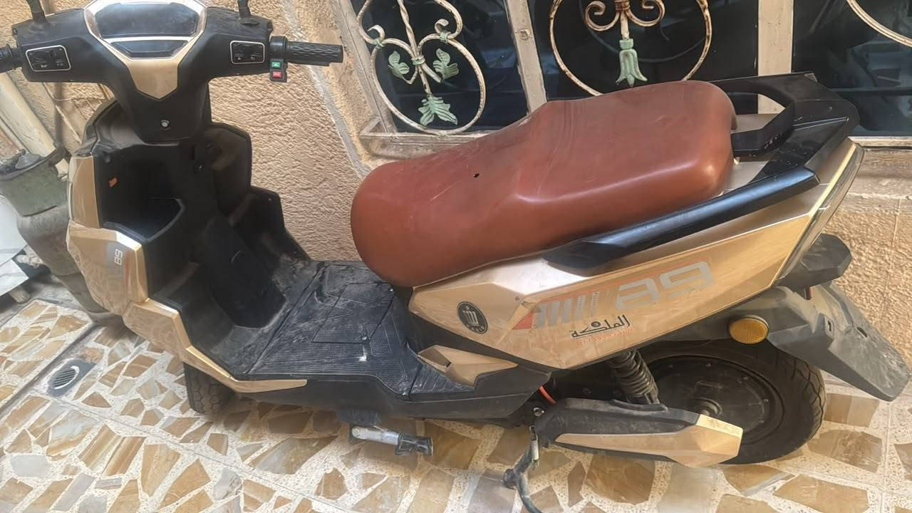 دراجه سكنس شحن ما مستعمله هواي بيه خلا بصيط التاير الوره يرادله تبديل العنوان الامين الثانيه السعر ٩٠٠ وبيه مجال حك الجيه بيعه مستعجله رقم *********** اي ستفسار اني بل خدمه
