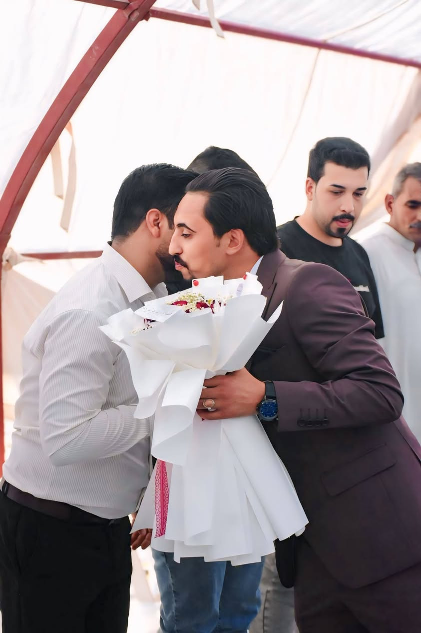 "أجمل التبريكات والتهاني المحملة بالورد بمناسبة الخطوبة، ألف مبروك."
"خطوبة مباركة، وعقبال الفرحة الكبرى بالزواج إن شاء الله." 

الاخ مؤمل رأفت عبد.  

المصور احمد رعد. للحجز ***********60 

باقي صور بقناتي التلي   

https://t.me/Ahmed_201020
