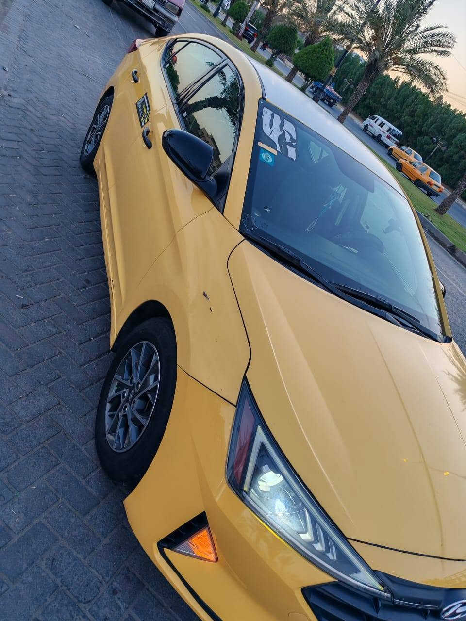 سلام عليكم 
* للبيع * هوانداي_ النترا 
°  الموديل : 2019 
° الممشى : 154.199 ميل 
° التقنيات والميزات : شاشة لمس، اندرويد اوتو، كاميرا خلفية، بلوتوث مثبت سرعة، تحكمات ستيرن، لايت زنون، ويل بلادي المنيوم، 
 ** حادث السياره واضح امامكم فقط ايرباك ستيرن طاك السيارة ليبل واحد ماعدا قبق صندوك مبدل بالعراق  السيارة بأسمي السنويه الى 2030 السيارة مصفره هيئه وغرامات 
للاستفسار والتواصل  { *********** }
