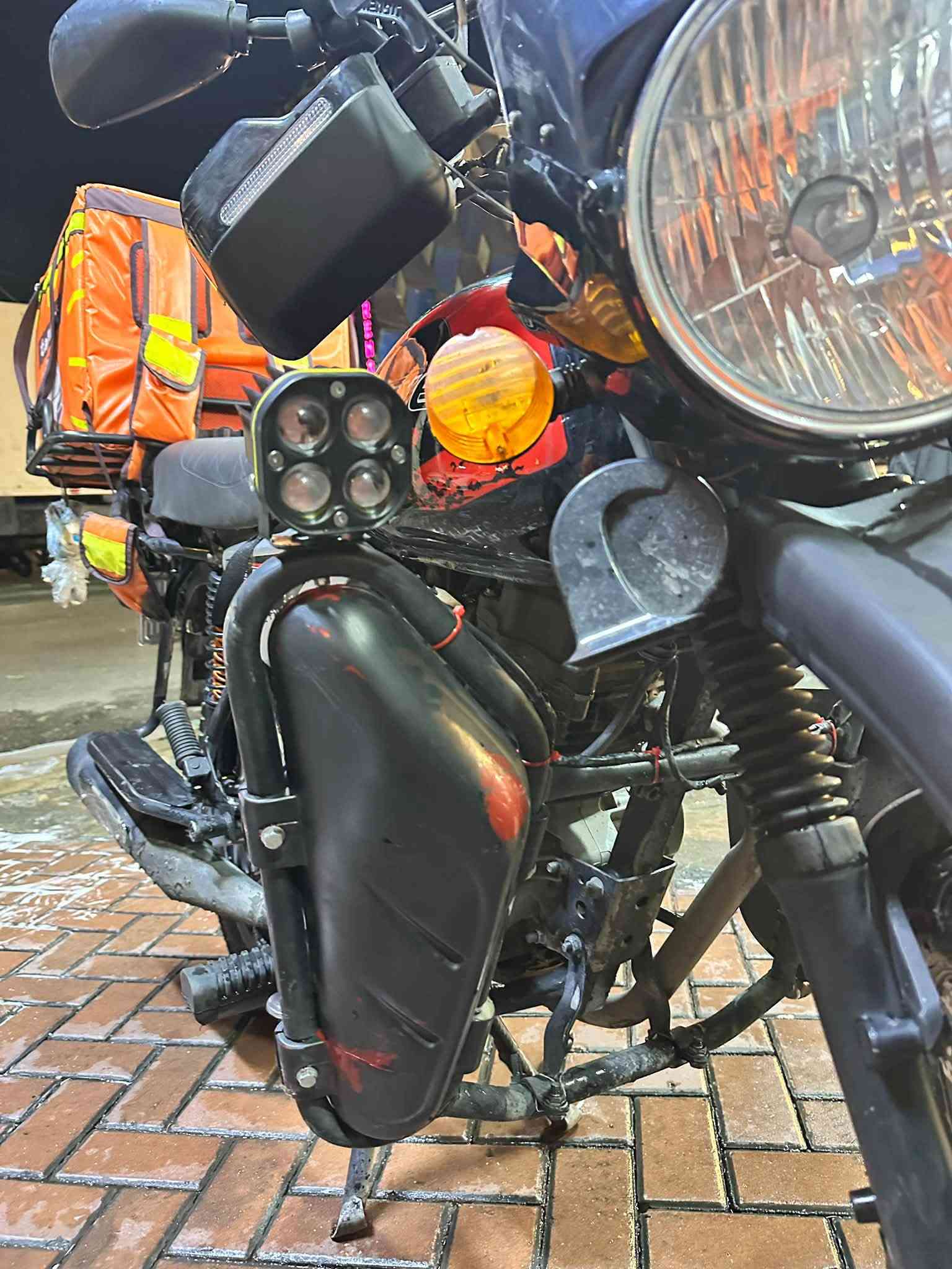 السلام عليكم شباب 🌹
دراجة بوكسر جبلي للبيع 🏍️
موديل 2022
الدراجة باسمي ورقمها باسمي، تحويل ثاني يوم 

✨ بيها إضافات حلوة ومميزة
✨ نظيفة ومعتنى بيها
✨ جاهزة للفحص والتجربة

💰 السعر: 2,450,000 دينار
والدراجة موجودة عندي.
مكاني بغداد الشعب 
رقمي ‪***********‬ رصيد واتساب فقط 

، والله يوفق الجميع 🌹
