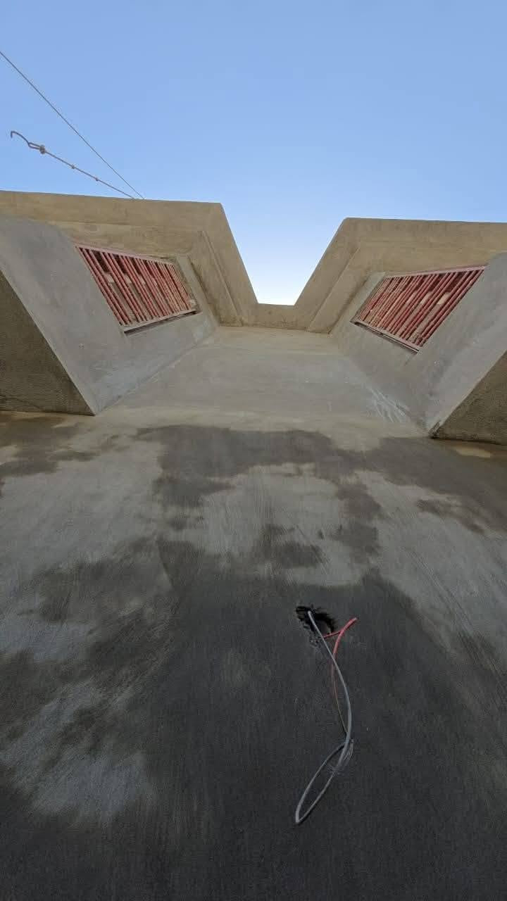 يالله لباخ شغل هندسي درجه اولى شرط فحص هندسي تقطيع طلس تصفير جص بورك الط خارج داخل كرسته وعمال متر كباله بسعار مناسبه جدا***********
***********
