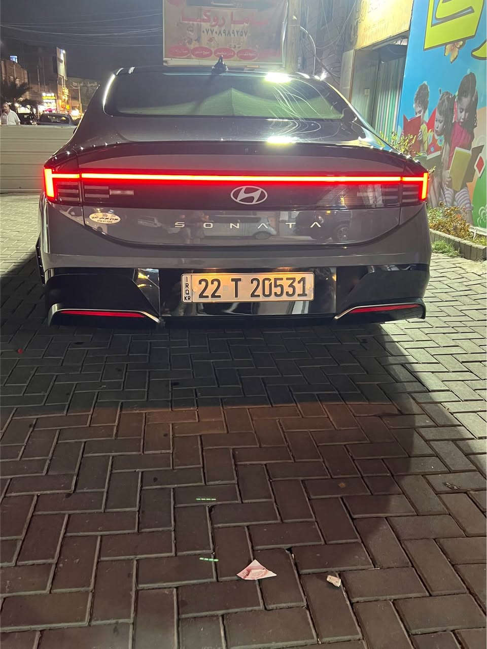 للبيع سوناتا 2024 فول لاخير اسمنتي 
بنوراما 
ماشيه 25 مايل 
داخل ابيض جلد 
بصمه تشغيل عن بعد 
كشنات تدفئه 
كشن سايق كهرباء 
رادار امامي وخلفي وجانبي 
كامره دواره 
لد امامي
لد خلفي 
حادثها جاملغ خلفي عكس سايق وباب لخلفي نصه مصبوغ كلير من امريكا 
مكان سياره بغداد الكرخ / السيديه 
سعرها 21 ونص وبيها مجال لشراي ولي مو شراي ليتصل اصلن متواجد ع رقم فقط 
***********
*********** بغداد, العراق
