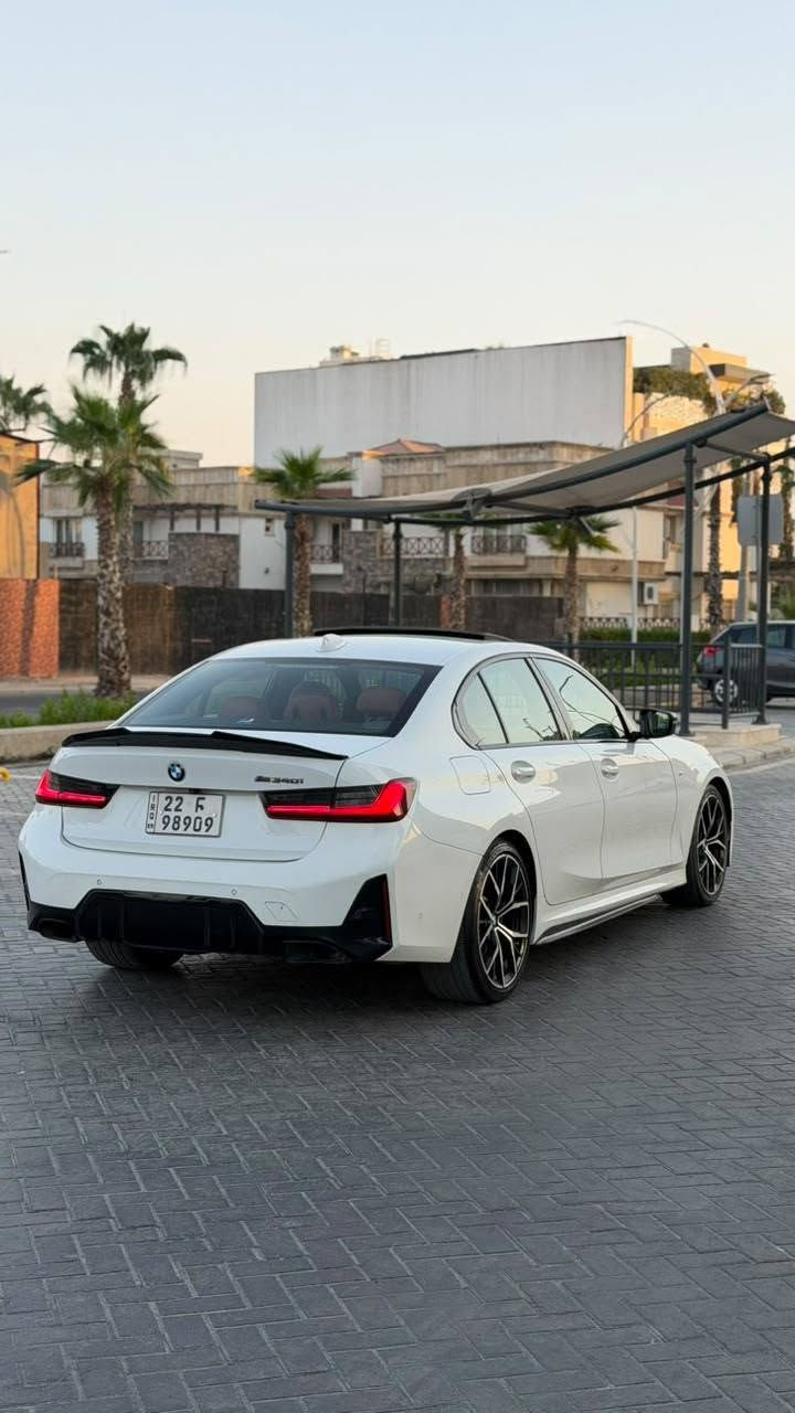 Bmw 340i  
موديل ٢٠٢٢ 
مةكينة V6  3.0 twin power turbo 
گير و مةكينة بةشةرت 
50 هةزار رويشتية 
بونيد بوياغة و يةك بست كارتيشي هةية لة چاملغي
ارباك بةس سوكان 
بةناوي خومة  تحويل بةشةرت 
سعر $255 مجال 
***********  هةولير أربيل, العراق
