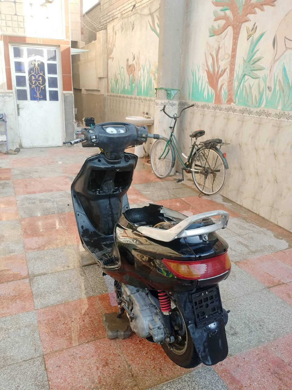 سلام عليكم للبيع فراشه نثيه كامله من كلشي دراجه ناعمه اول مره تنفتح الدراجه نقصه راجز مال سلف و الباقي كله شغال السعر 375
وبيه مجال العنون الزبير 
وتساب ***********
سلام عليكم للبيع فراشه نثيه كامله من كلشي دراجه ناعمه اول مره تنفتح الدراجه نقصه راجز مال سلف و الباقي كله شغال السعر 375
