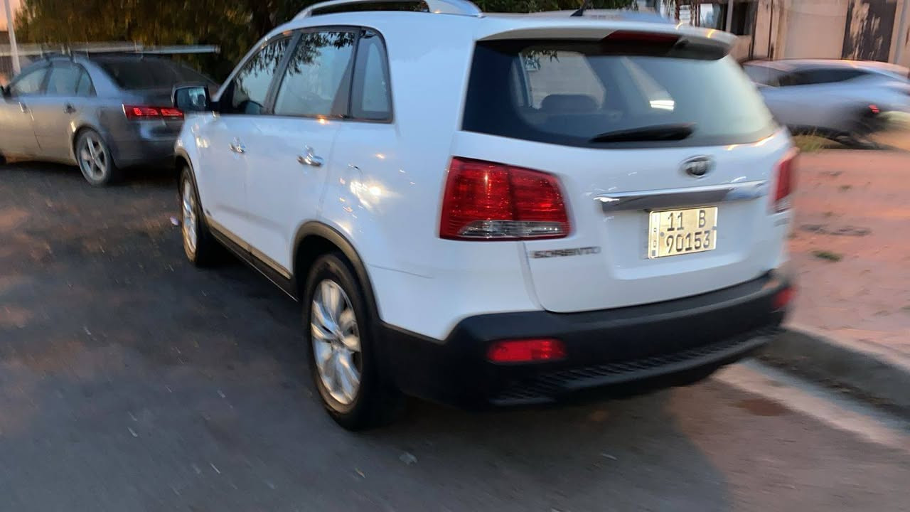 سورنتو 2010
مكينه 2400 دوش
وأرد خليجي 
رقم بغداد سنوية وهزة جديدة

بانورامـــا 
مري شفط 
اشاير بالمري 
كشنات كهرباء 
ويل كب
كامره خليفه 
لد خلفي 
حساسات خلفي  
تبريد 3 قطع 
تبريد بيانو 
7 راكب 
تحكم ستيرن
السياره ماشيه 290
صبغ ربع البونيد 
محرك كير تبريد تدفئة مكفول
السعر
140 $
***********
بغداد العطيفية قرب جامع براثا
