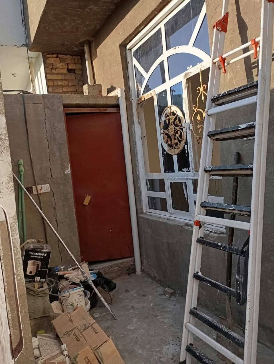 بيت للبيع  في منطقه المصابيح قرب المدرسه الاهليه طابو زراعي سند 25 يرهم قصد 
المساحه 120 م 
للاستفسار الاتصال ع الرقم 
***********
الخاص مفتوح
