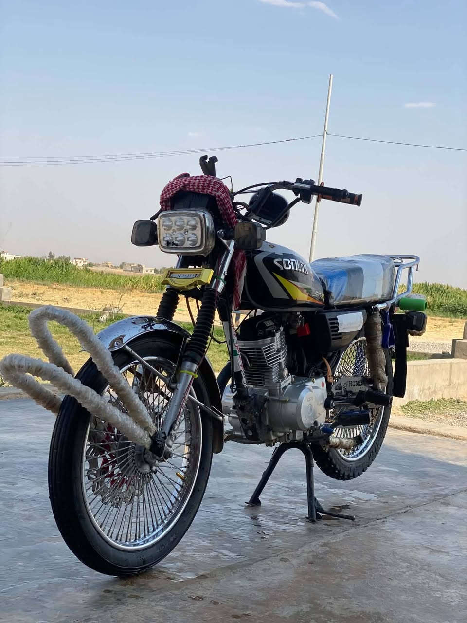 السلام عليكم موطور للبيع
اربعه گير

موديل 2025

محرك شرط ما مفتوح 

موطور حلو حيل مال جناي 
 
مجنبز كامل نشرات فول 

السعــــــــــر 570 بي  

***********
