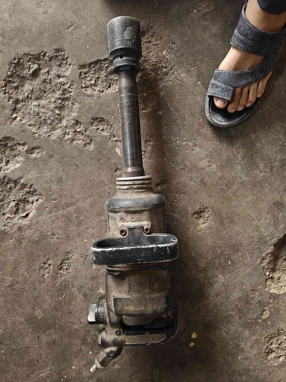 كمبريسور ٥٠٠لتر • دريلين وجكات • حي المعلمين