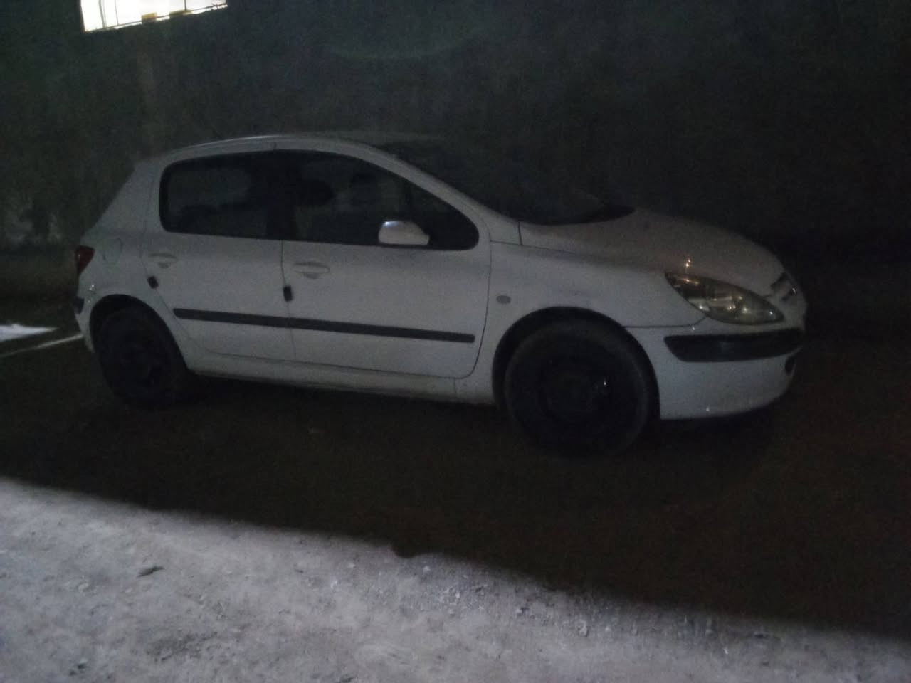 بيجو 307 للبيع 2005 رقم بغداد انكليزي سياره حلوه ابلاديه بدون صبغ بيهه نقوصات بسيطه حساس abs عوزه قايش دايمنو يعني رايدلهه إدامه .تايرات جدد تبريد ثلج دواخل جديده السعر 49 وبيهه مجال قليل كلش
***********
بيجو 307 للبيع 2005 رقم بغداد انكليزي سياره حلوه ابلاديه بدون صبغ بيهه نقوصات بسيطه حساس abs عوزه قايش دايمنو يعني رايدلهه إدامه .تايرات جدد تبريد ثلج دواخل جديده السعر 49 وبيهه مجال قليل كلش
