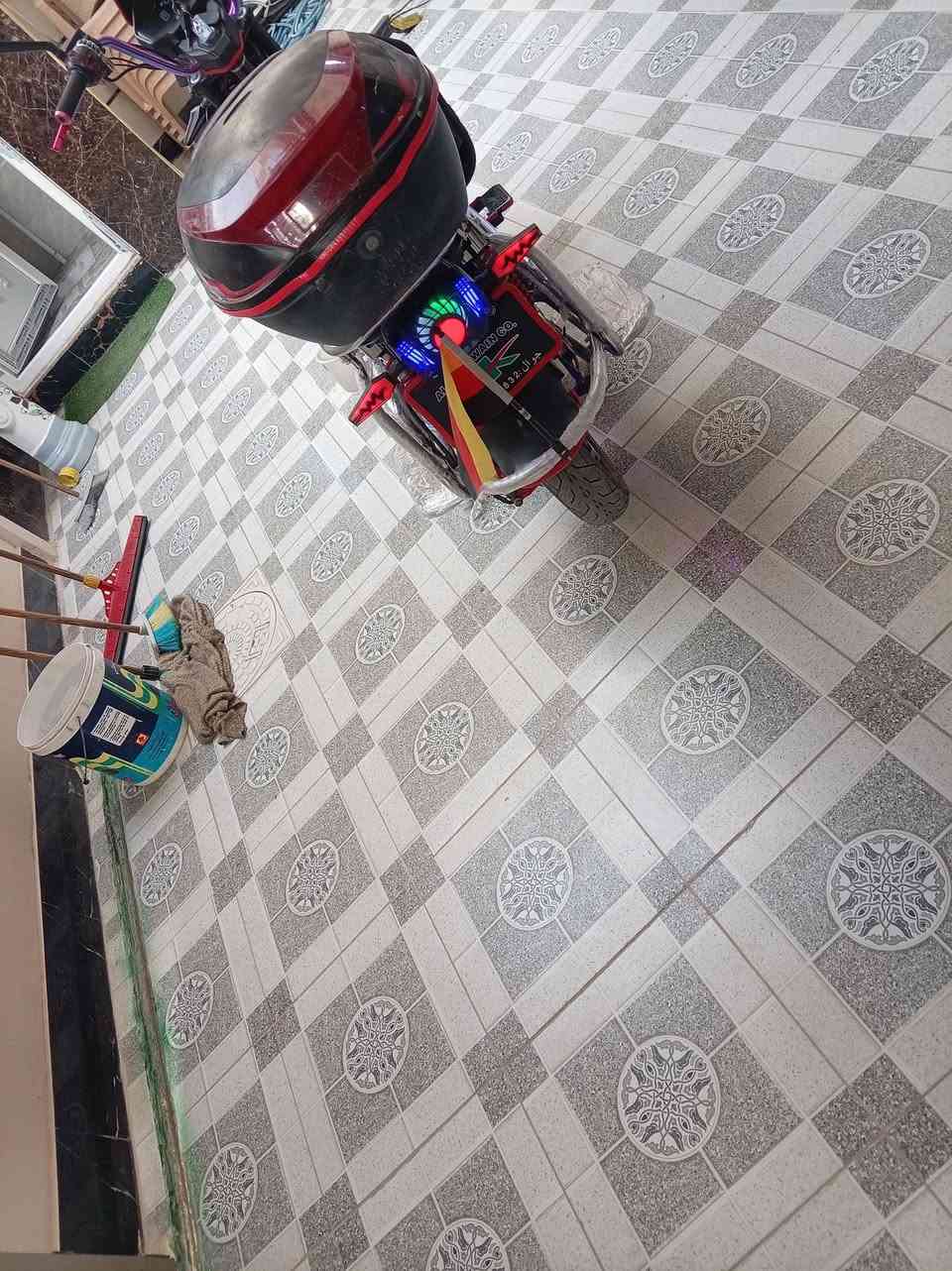 موطور شحن جبلي • موديل 25 • بطاريات على فحص