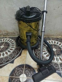 مكنسة • شغالة • للبيع