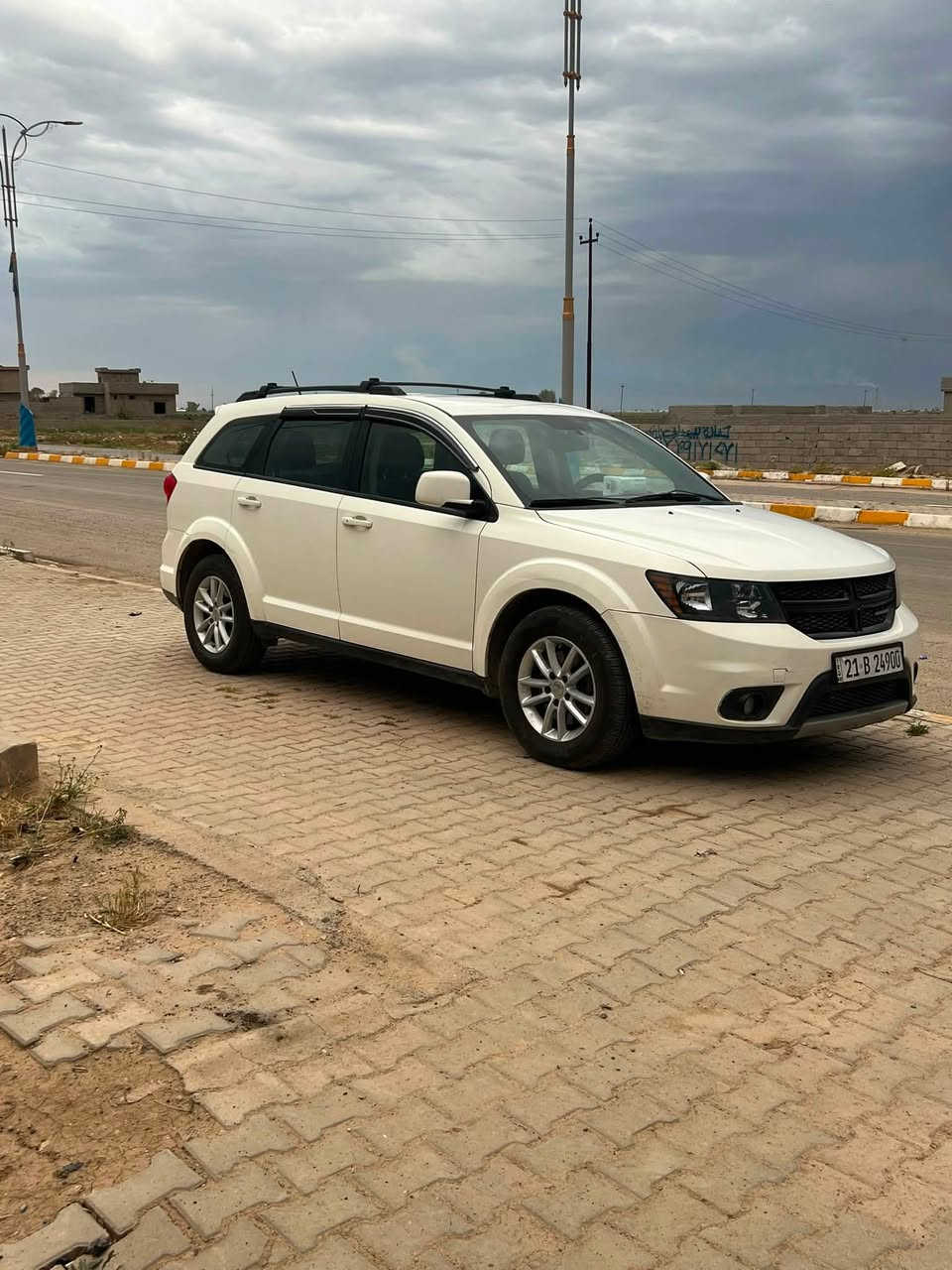دوج جورني لبيع موصفات sxtالبوب الاماميه بصمة والصندوق بصمة كامرة وشاشة وتحديد السرعة وتحكم الستيرن وتشغيل عن بعد تبريد جيد جدا موديل 2014وسنوية بسمي وسيارة جاهزة وما بيها ضرر وتقرير مال امريكا موجود بيها وهذا رقمي ***********اليريد يخابر اهلاً وسهلا بي وسعر 140مكان سياة كركوك
