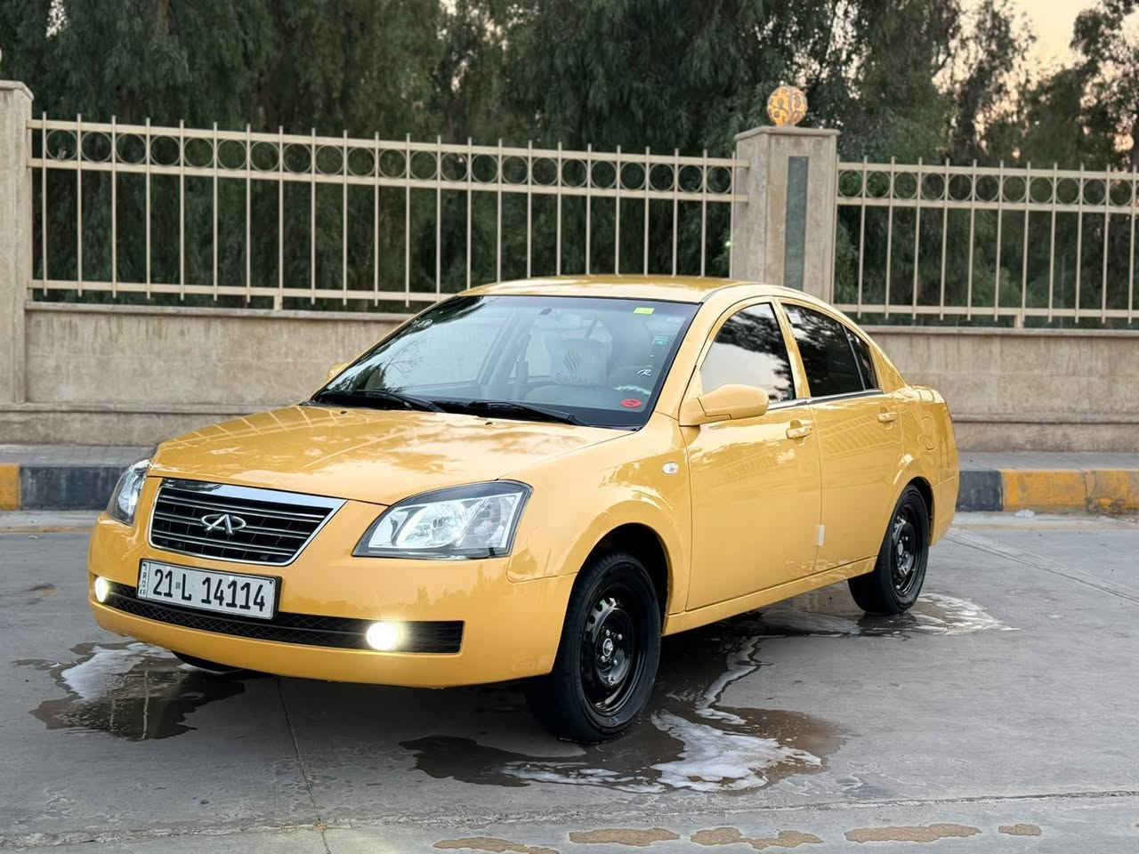 *********** إخوان شيري أي فايف سياره بدون أي ضرار فقط بوزيد صبغ بدون دواخل بدون معجون كير محرك تبريد بشرط سنويه جديد و بطاقه بانزين موجود أقساط ما بيع و بدون مراوسه إذا شراي خابرني سعرها 58 وبيها مجال بسيط ***********
