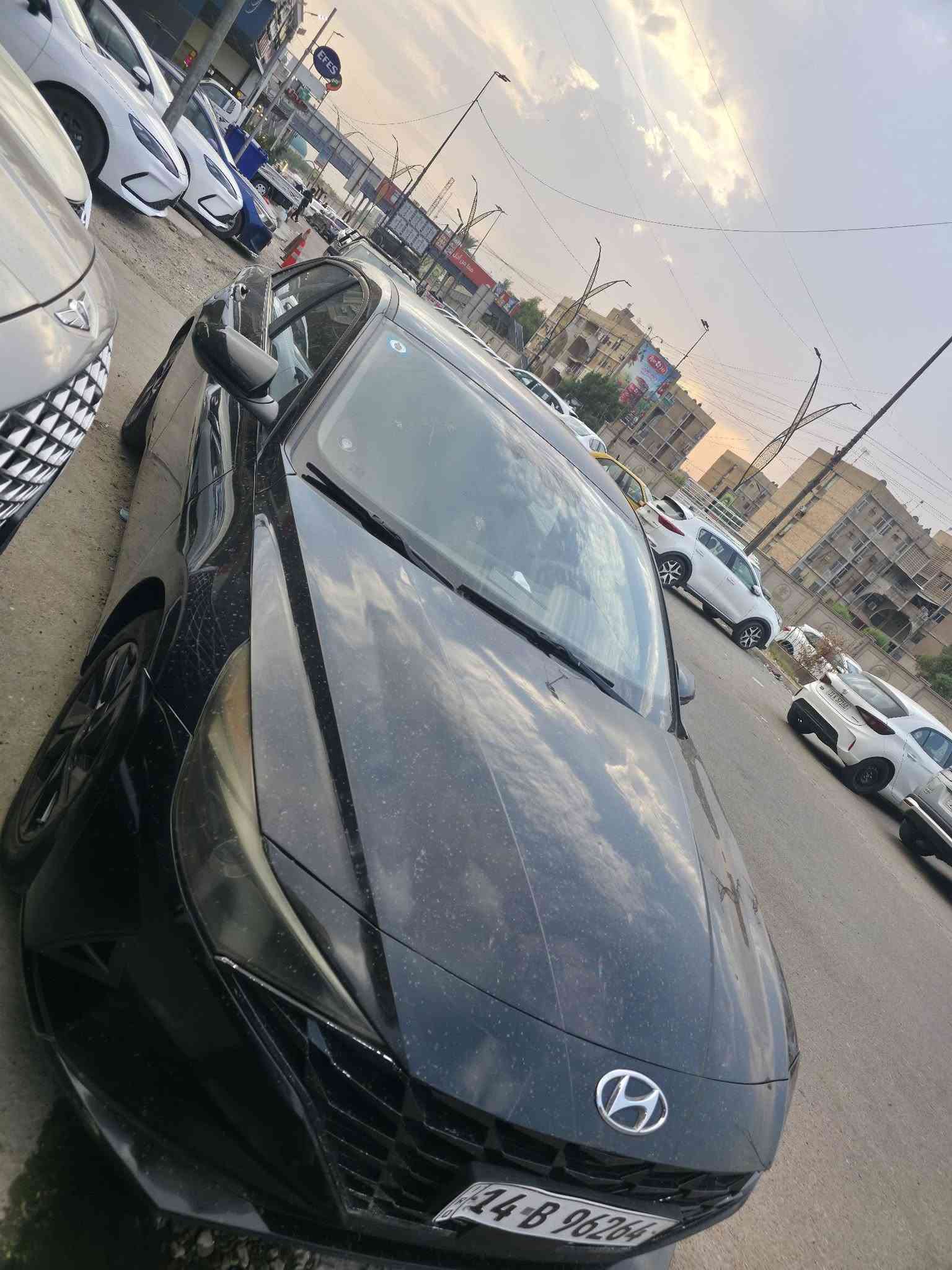 النترا ٢٠٢٢ • اسود • رقم بصره