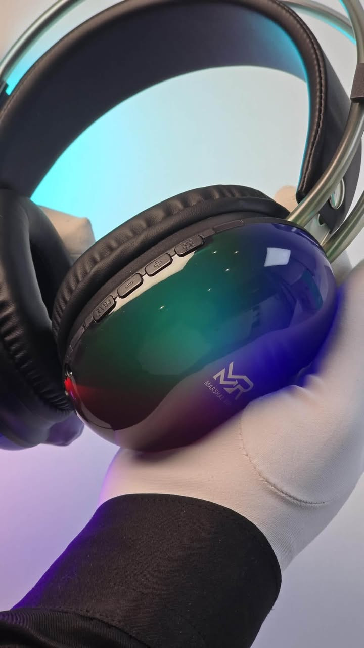 🎧 صوت أقوى.. وإضاءة RGB تخلي تجربتك غير!
سماعة ألعاب لاسلكية بتقنية Bluetooth 5.4، صوت Extra Bass، ميكروفون HD وإضاءة RGB متدرجة 🎮✨

🔋 تشغيل يصل إلى 15 ساعة
📶 مدى يصل إلى 10 أمتار
🔌 شحن Type-C
🎵 تدعم الاتصال السلكي AUX 3.5mm

مناسبة للألعاب، الموسيقى .
التواصل على الرقم او واتساب ***********
