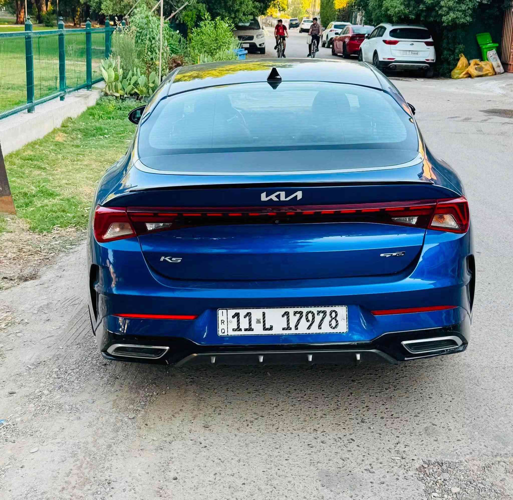 كيا K5  موديل 2022  بيع او مراوس بكورلا او byd 
ماشيه 75 

 جي تي لاين.  فول مواصفات 

محرك 1600 تيربو 🚀

المواصفات : 

بانوراما

بصمة تشغيل

كشنات تدفئة

ستيرن تدفئة

شحن هاتف لاسلكي

قيادة ذاتية على الخطوط السريعة

هاند بريك بصمة

تشغيل عن بعد

مثبت سرعة

نظام ABS

مانع انزلاق

حساس ضغط الاطارات

بك لايت LED

شاشة تدعم كار بلي 

رادارات

مراقبة النقطة العمياء

تحديد المسار

مقعد السائق كهرباء

لايتات ثلاث عدسات

نظام قيادة ايكو + سبورت + سمارت + نورمال

بلوتوث + AUX + USB

تحكم ستيرن كامل

كير اوتو + عادي

اوتو بريك

خرائط

ستيرن حرف D

زينون LED

صندوق ذكي

رقم الشاصي موجود بالمنشور 

الحادث :  حادث امريكا بنيد مبدل و مصبوغ و تكمه صبغ 

وبالعراق صار جاملغ خلفي و باب خلفي جهة السايق. صبغ.    يعني بيها ( 3 قطع صبغ )

بدون دواخل. بدون. دواخل 

السعر.  148 ورقه 💯💯

للاتصال :  *********** 
مكان السياره : بغداد - الزعفرانيه بغداد, العراق
