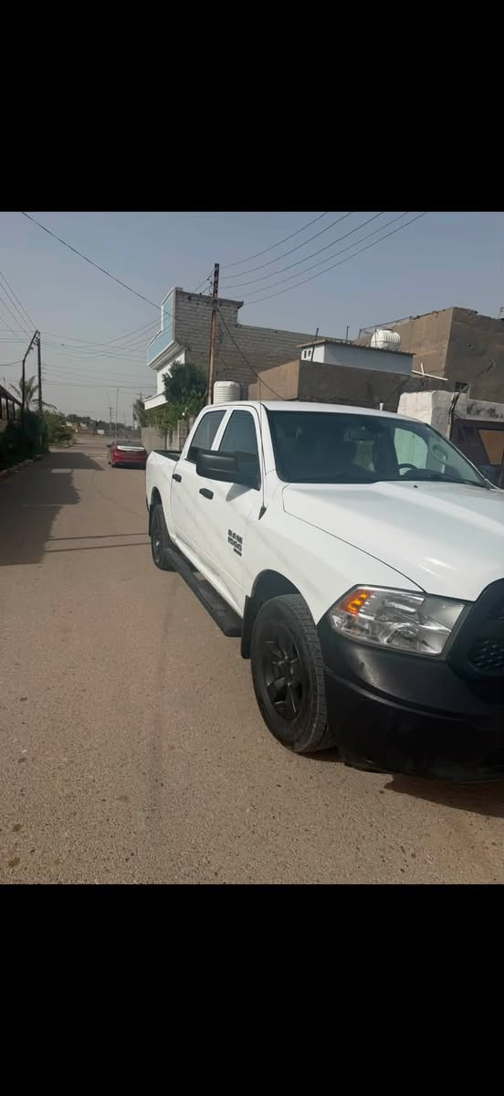 السلام عليكم والرحمه للبيع رام 2023
كلاسك 6 سلندر باب طويل بدي قصير
ممشى السياره 57000 ميل
قطع الصبغ كما موضح بالسونار
السياره جديده بمعنى الكلمه وكلشي بشرط 
رقم اربيل وباسمي تحويل مباشر 
موقع السياره ديالى بعقوبه ***********
السعر المطلوب 210 ورقه وبيهه مجال بسيط

