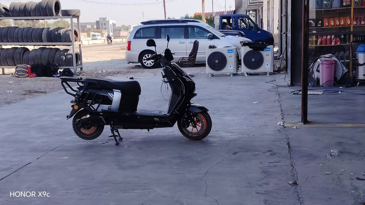 سلام عليكم للبيع دراجة شحن GT ام عيون.  ملف 3500 بطاريلت مصطرة. دراجة نضام R.  خلف تشح نفسهة من تهد السكليتر ونضام p   جديدة ماشية 1000  والله خير من الله اروح بيهة  مسافة 10 كيلوات تصرف طابوكة وحدة. وسعرهة 750وبيهة مجال.  ولعنون بغداد  غرب المركز المصطفى  ناحية الرشيد. موديل 25. مدرعة   اتصل ***********.   لا يوجد وتساب.   بس مازنجر. وتصال.
