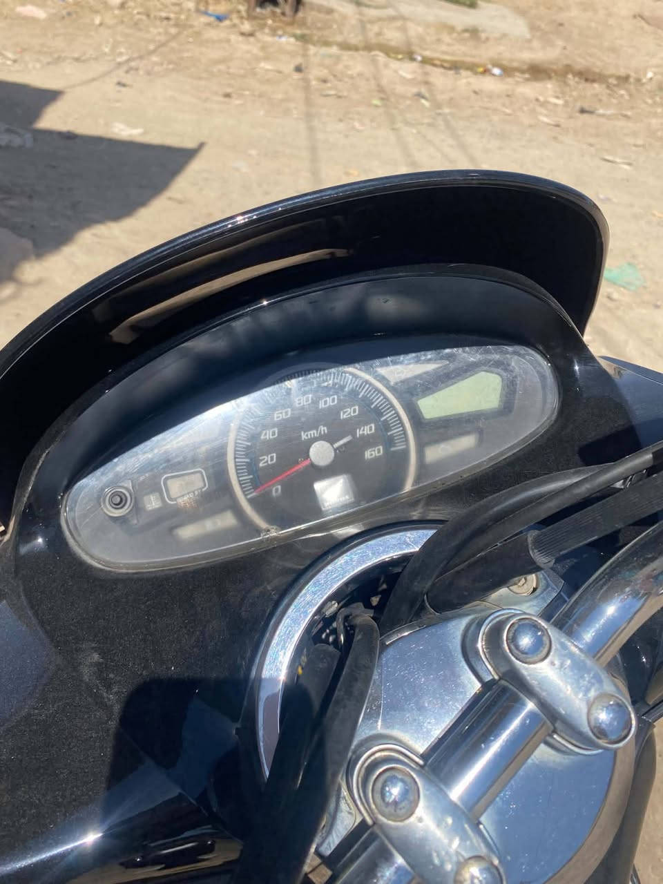 سلام وعليكم pcx جيل اول fG ياباني نقصه واير مال كيج دراجه حلوه مكينه ناعمه كلشي شغال بيها سعر 1400 مكاني بعقوبه المفرك ***********
