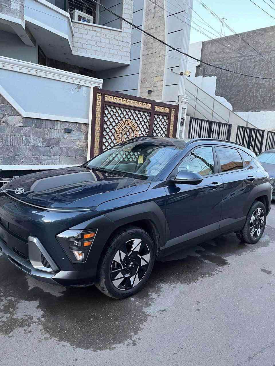 Kona 2025
اللون نيلي بدون رقم دخول جديد داخل ابيض فور ويل دفع رباعي 

محرك 2000 دوش مواصفات HTRAC رادارات حساسات كرسي كهرباء قطعتين تبريد

 السيارة حادثها بلتاير فقط بدون صبغ بدون تبديل يعني كلين 

السعر ١٦١ مجال بسيط جداً 

***********
