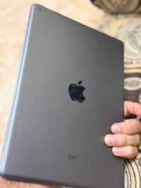 ايباد ٩ • ذاكرة ٦٤ • نضافه ١٠٠%