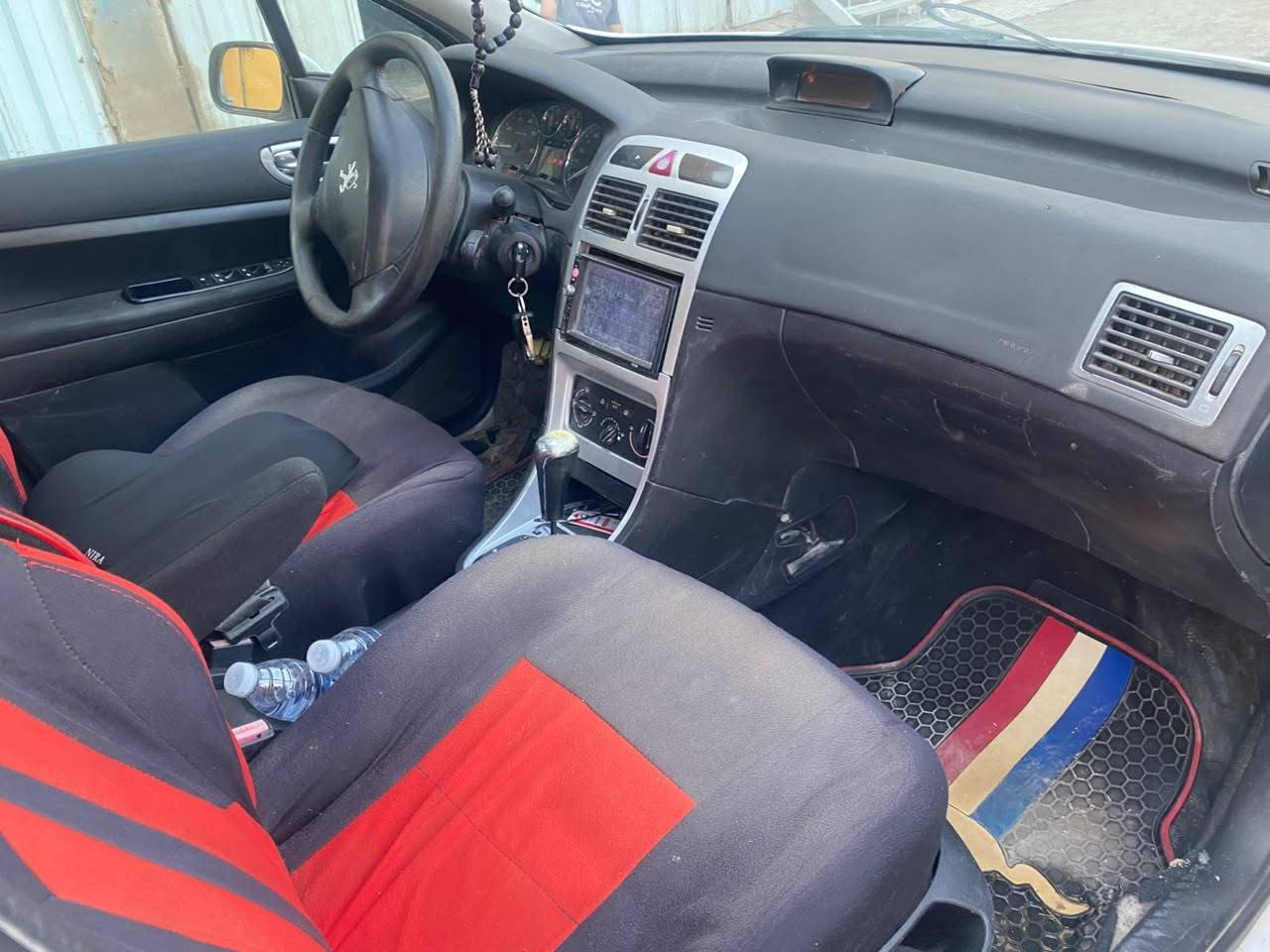 السلام عليكم 🚗 للبيع: بيجو 307 موديل 2006
🔹 اللون: أبيض
🔹 الحالة: نظيفة جداً (استخدام شخصي)

المواصفات:
✔ مرايات شفط
✔ جام كهرباء (4 أبواب) + شفط عند التقفيل
✔ محرك نظيف ويشتغل بدون مشاكل
✔ كير نظيف
✔ تبريد شغال 100%
✔ تايرات جديدة
✔ داخلية السيارة نظيفة ومرتبة

لايت عالي ناصي ابيض ثلج قوي

✔ كهربائيات السيارة كمله بدون نقص كله شغاله

🔸 ملاحظة:
بيها ضربة بالجاملغ الخلفي الأيمن

💰 السعر: (50 $)
📞 للتواصل: ( ***********)

— السيارة جاهزة للفحص
